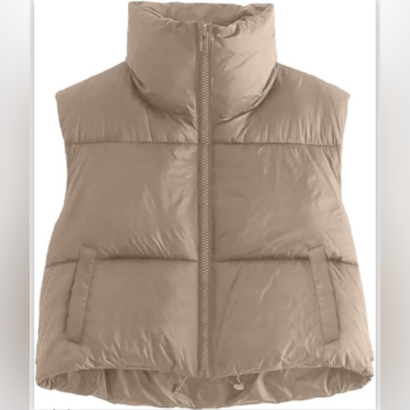 Cropped Puffer Vest - Picture 3 of 3